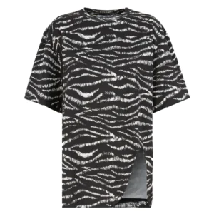T-shirt black and white